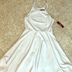 Gray LULUS dress never worn